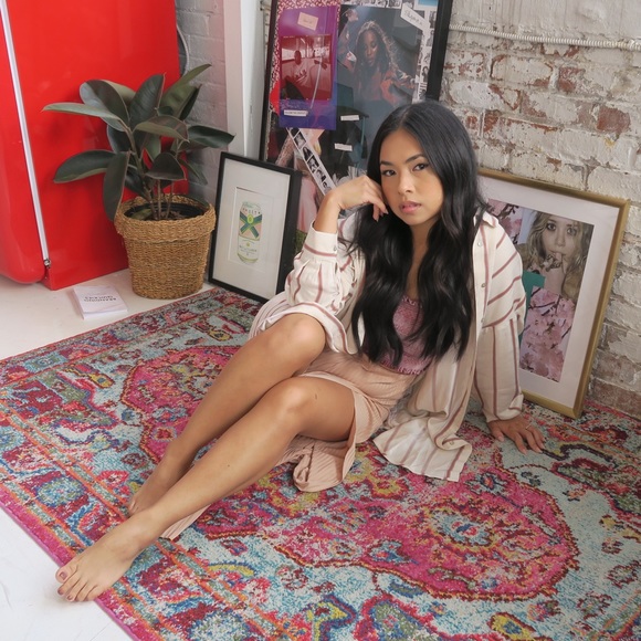 Meet your Posher, Julie - Picture 7 of 8